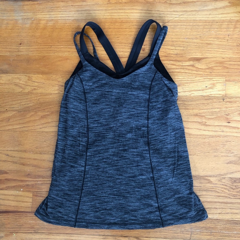 Lululemon workout top